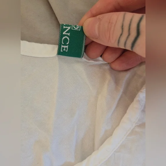 Essence | Sleeveless White Button-Down Dress, Ptp 21" - Picture 13 of 13